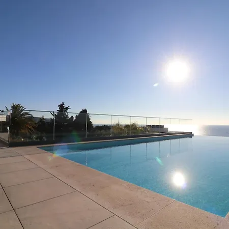 Vanguard Villa Luz